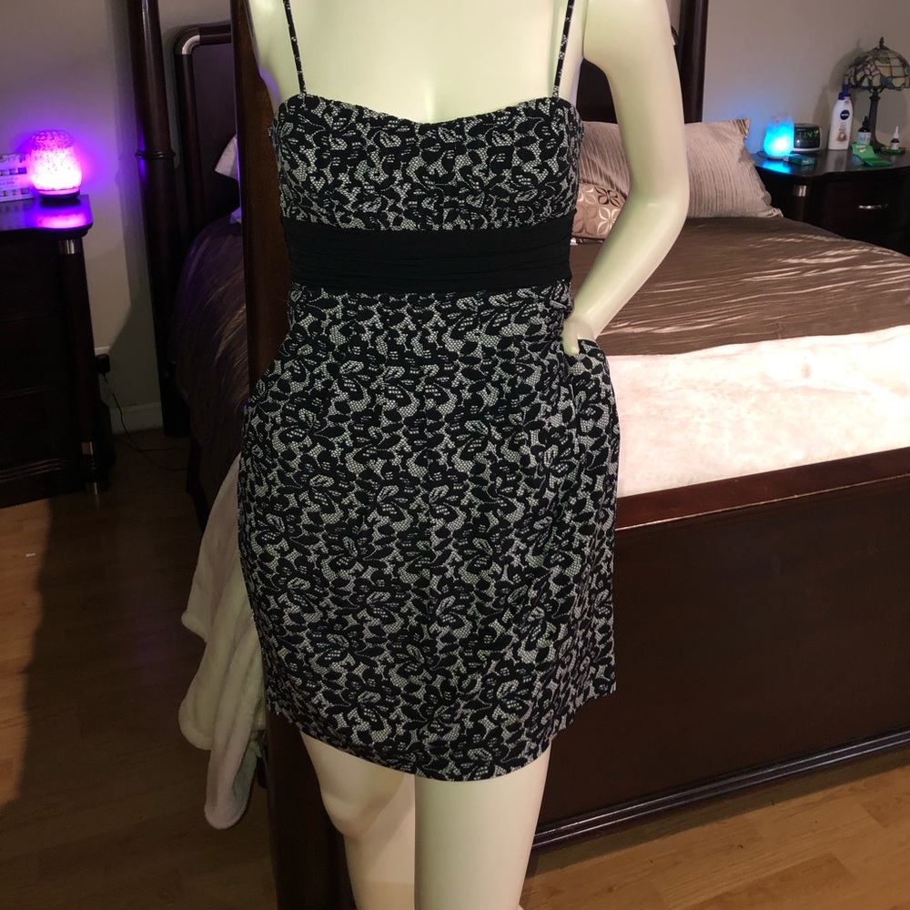 City Triangles S party dress lace print pockets